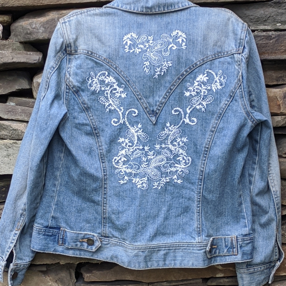 Embroidered denim jacket